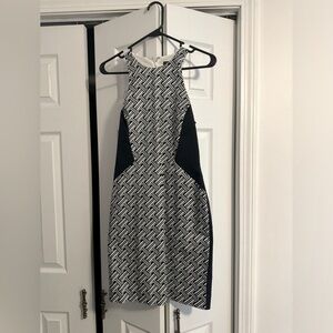 Banana Republic navy and white patterned dress. Size 0.